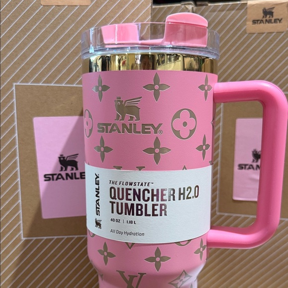 Stanley Pink Patterned Quencher Tumbler - Picture 5 of 5